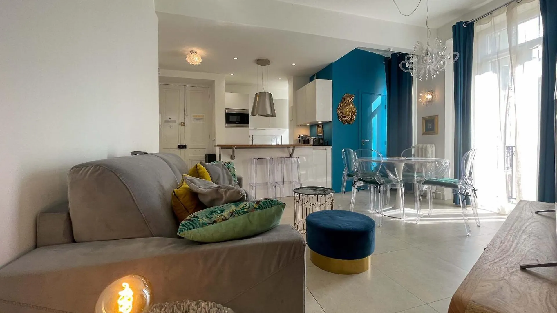 Superbe 2 Pieces Carre D'Or Ac/Wifi Apartment Nice